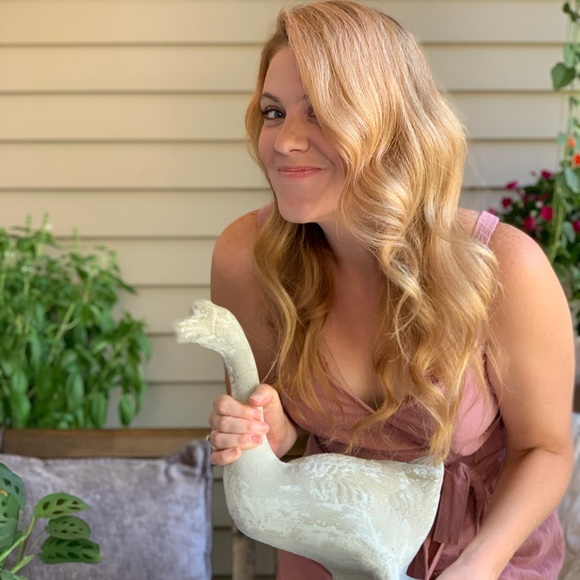 Meet your Posher, Elisha - Picture 1 of 1